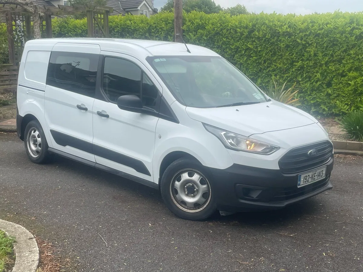 192 Ford Transit Connect crew cab - Image 2