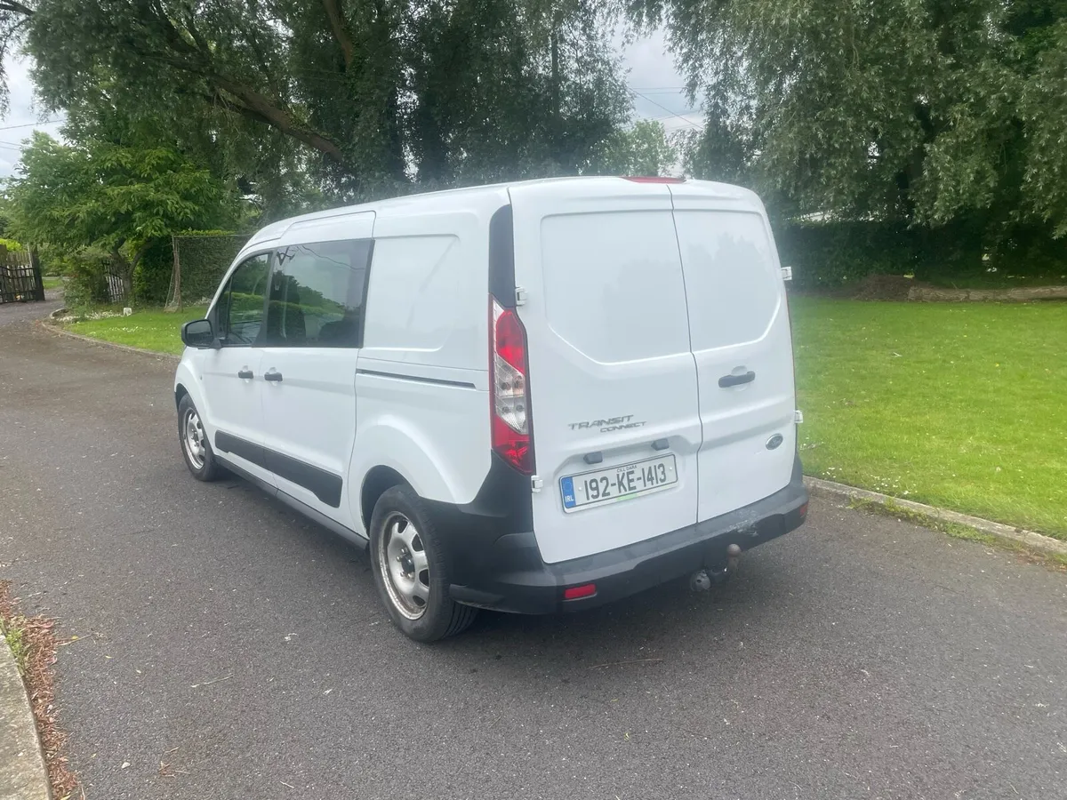 192 Ford Transit Connect crew cab - Image 3