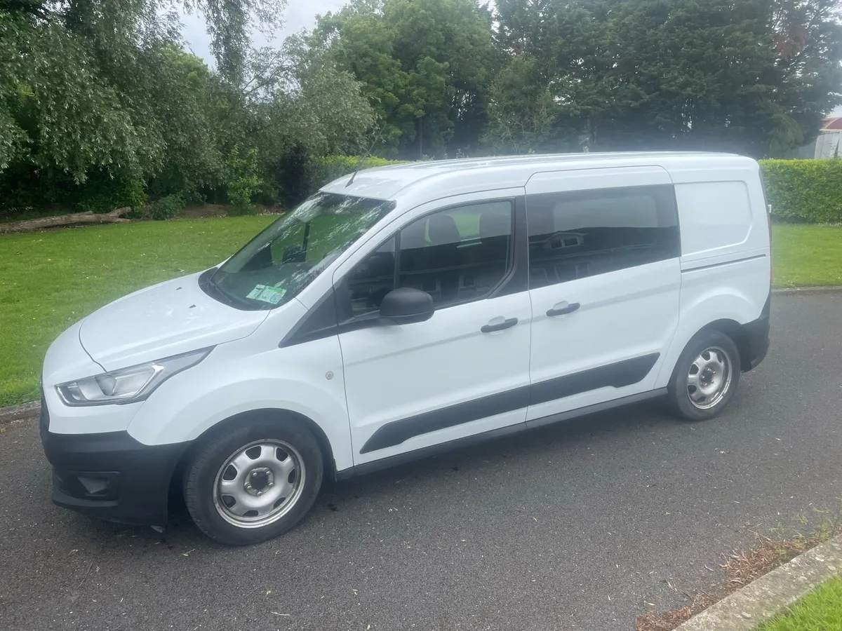 192 Ford Transit Connect crew cab - Image 1