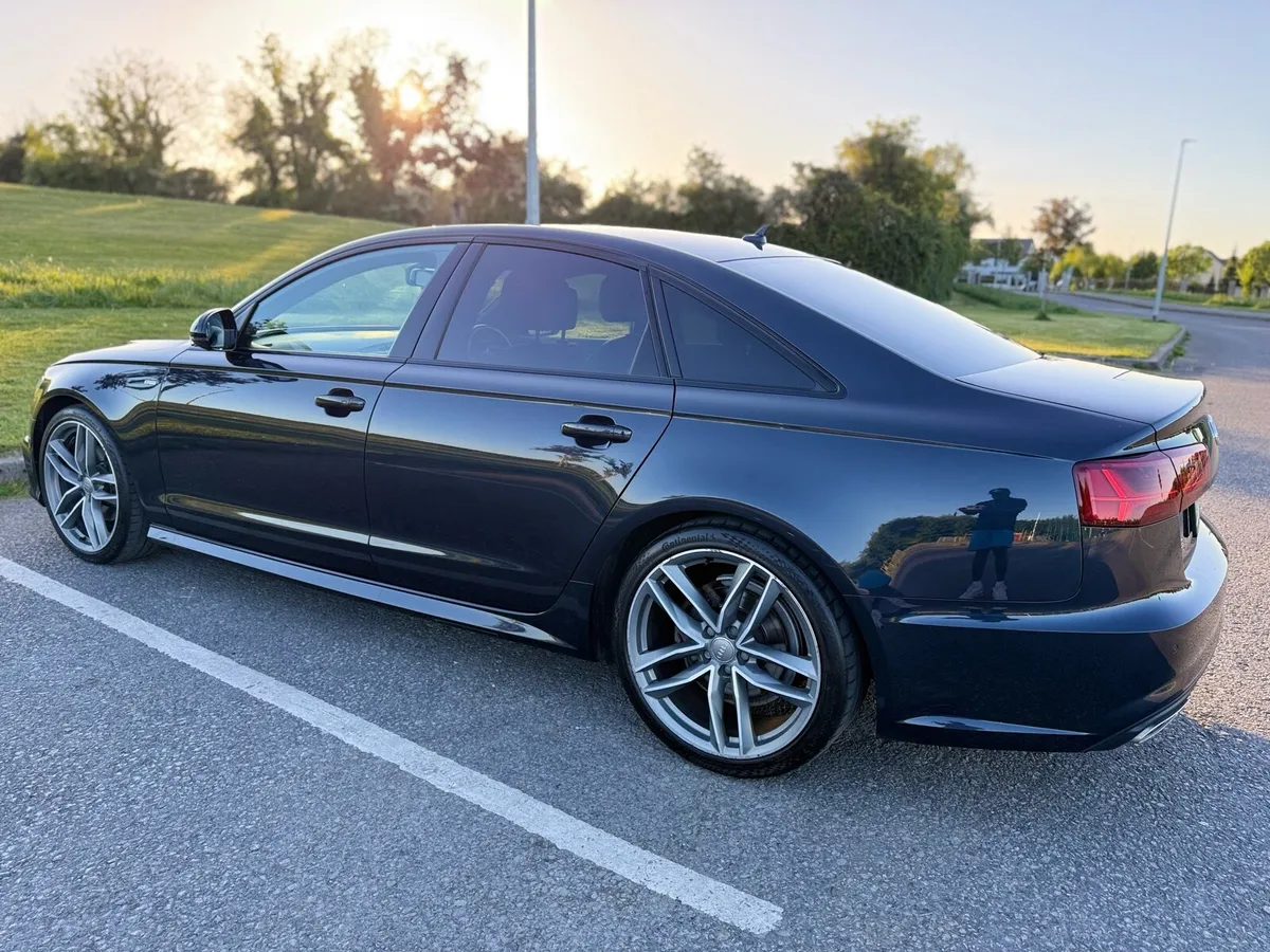 Car - Image 1