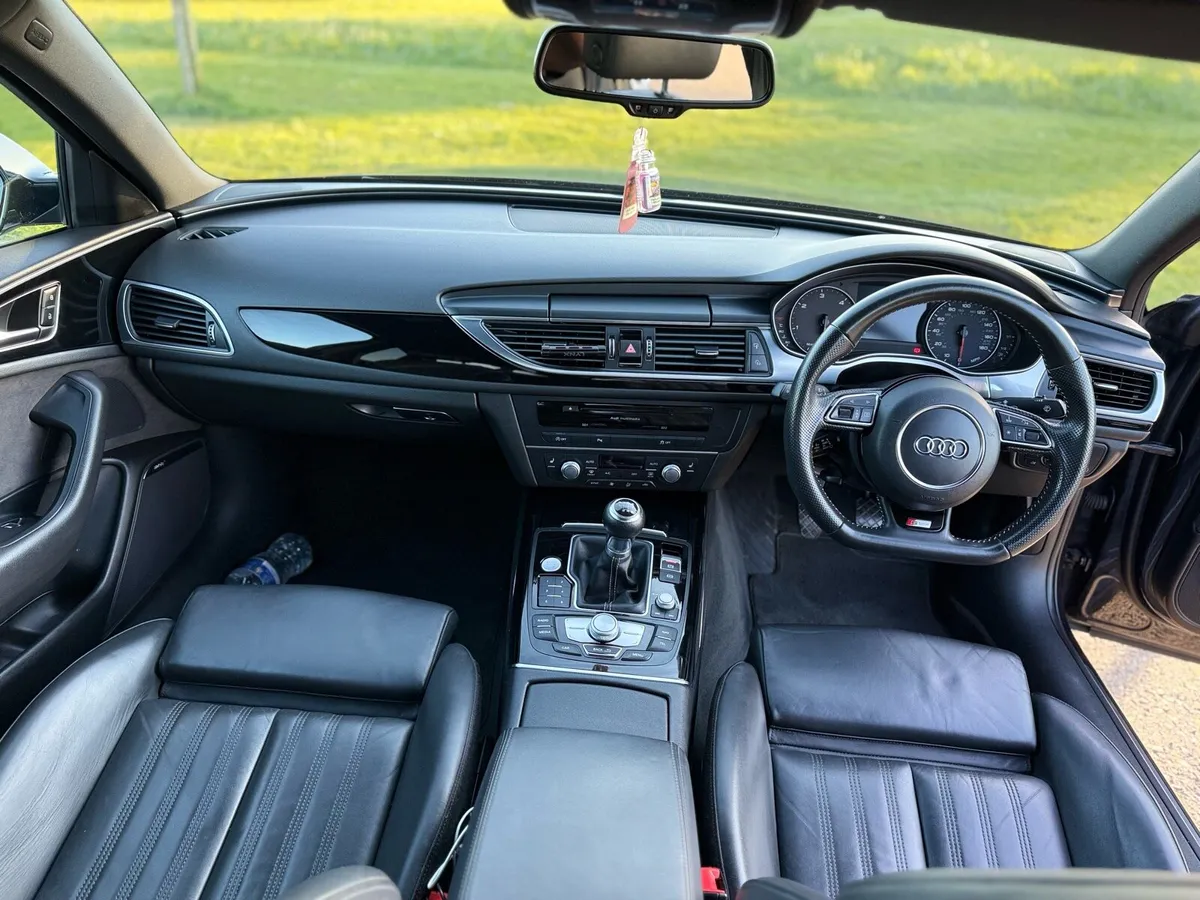 Car - Image 4
