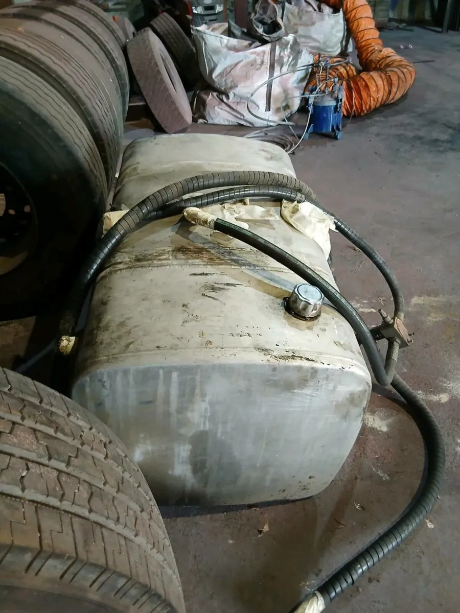 Tipping gear - Image 3