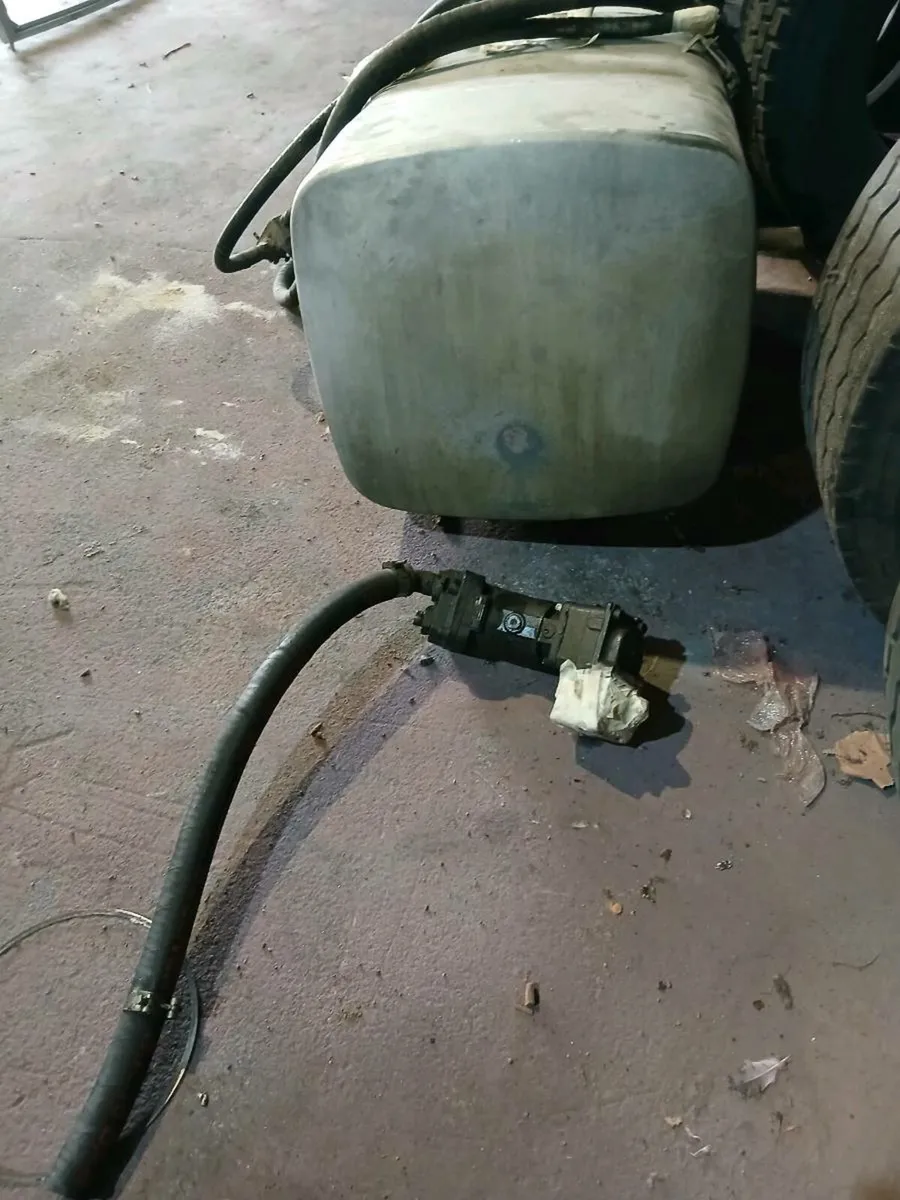 Tipping gear - Image 4