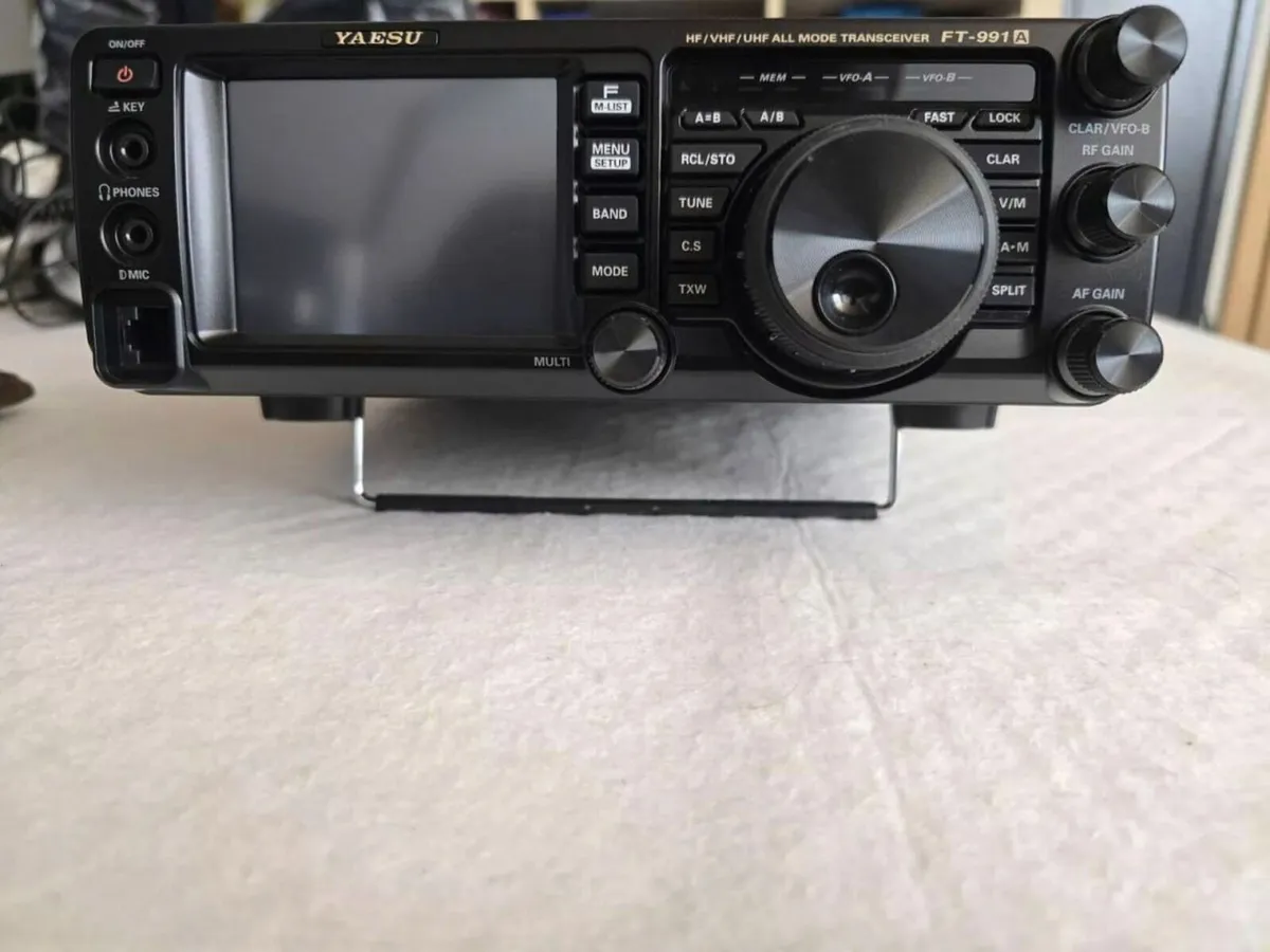 New Yaesu FT‑991A All‑Mode Transceiver Full Set - Image 1