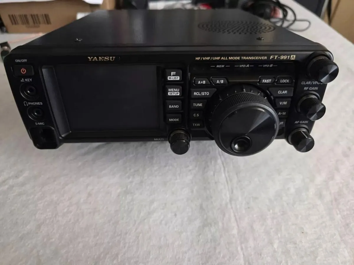 New Yaesu FT‑991A All‑Mode Transceiver Full Set - Image 2