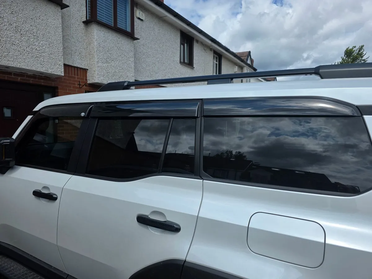 Toyota landcruiser wind deflectors