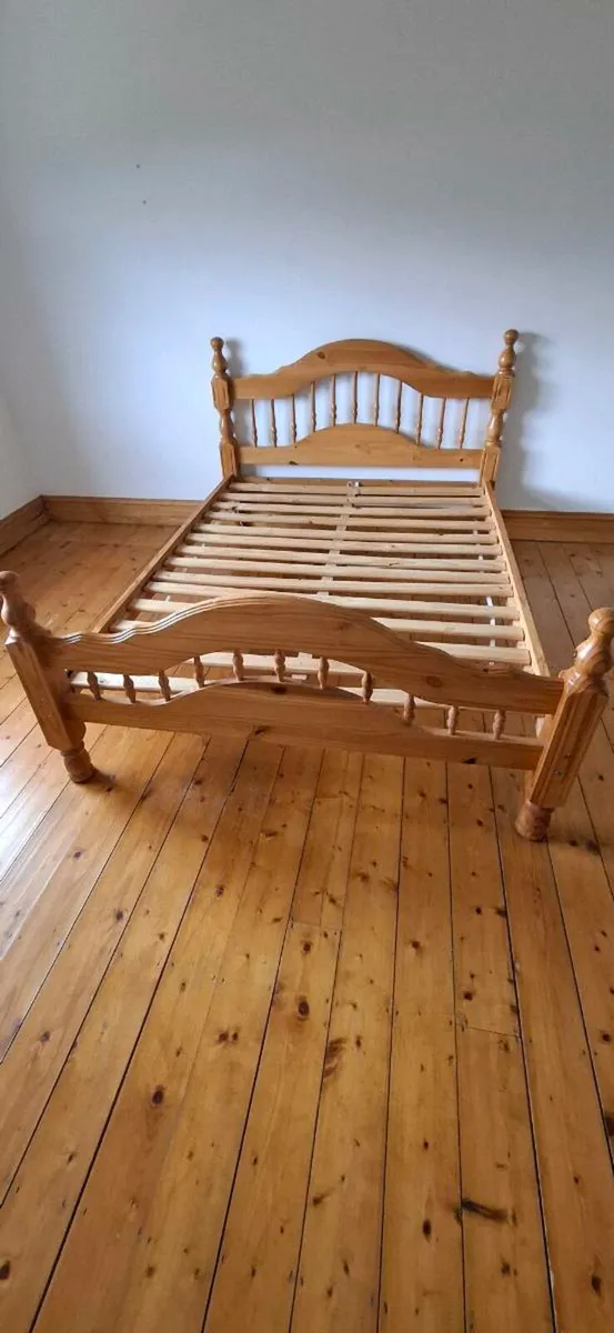 Pine double bed frame - Image 2