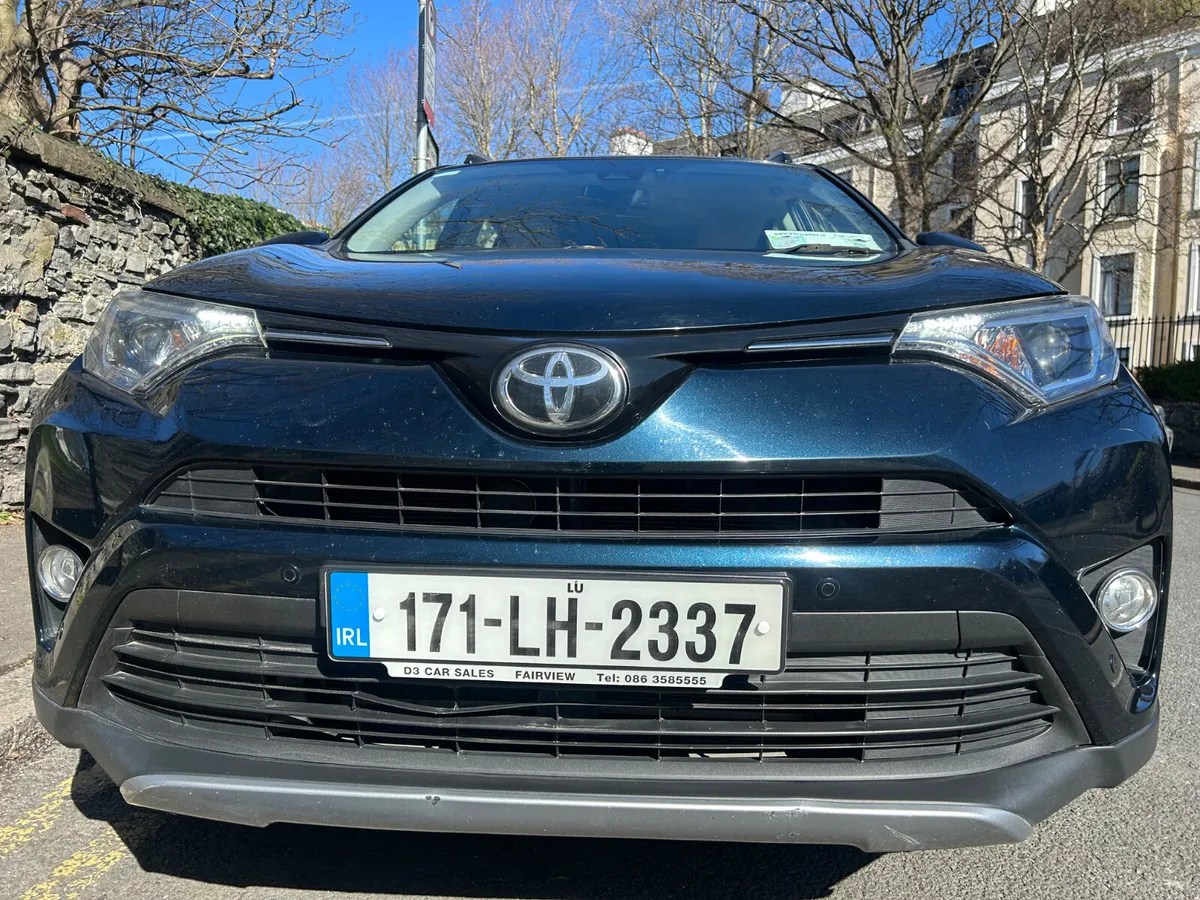 2017 TOYOTA RAV-4 NCT JUNE 2027 PARKING CAMERA - Image 2