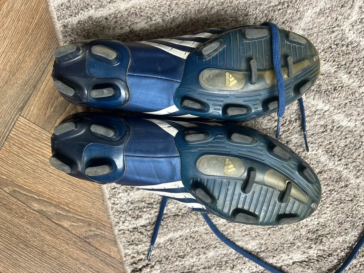 Adidas Predators Vintage Size UK 10 - Image 3