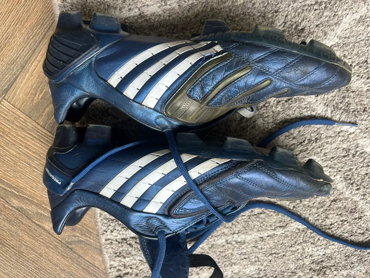 Adidas Predators Vintage Size UK 10 - Image 4