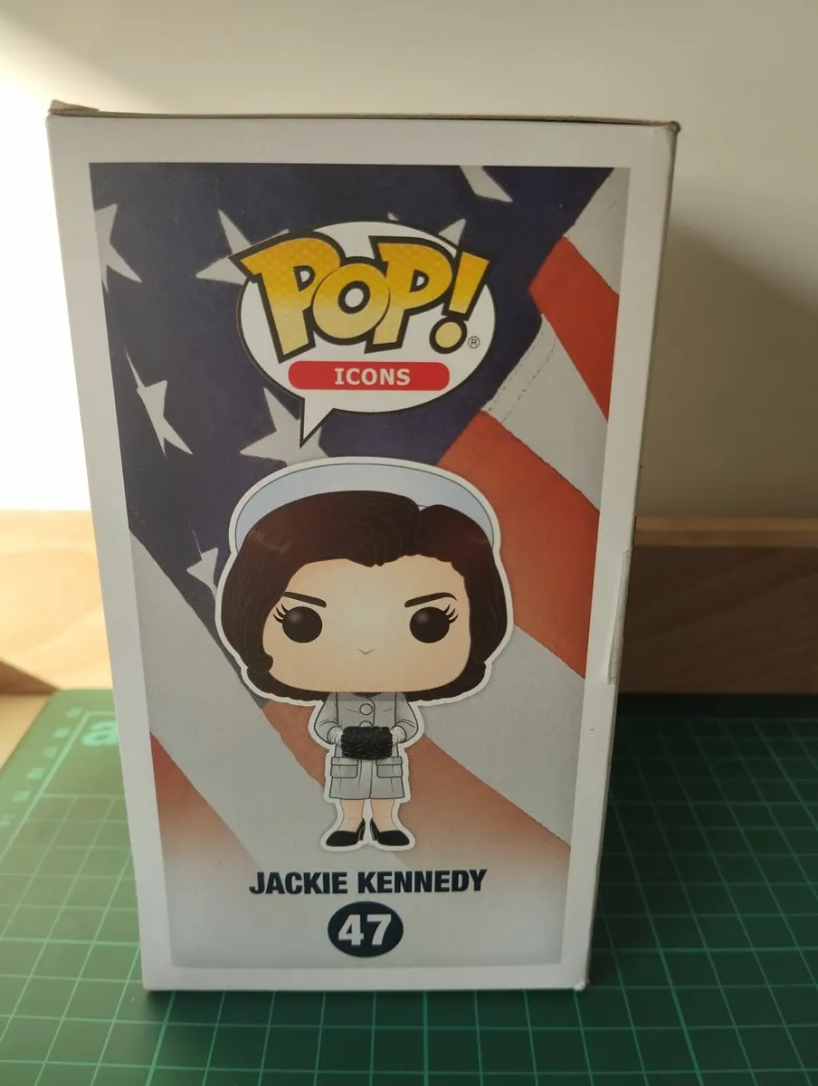 Funko Pop Jackie Kennedy 47 - Image 3