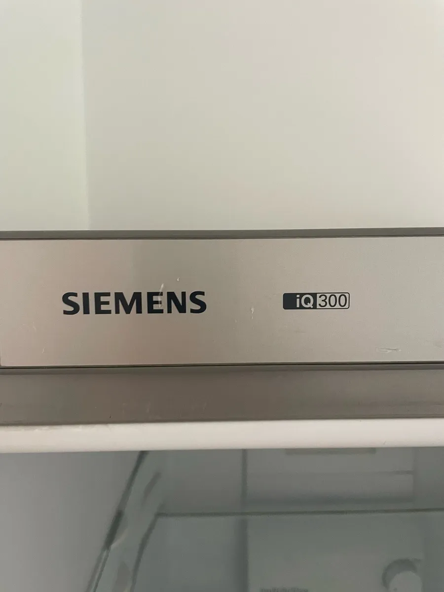 Siemens Fridge-freezer - Image 1