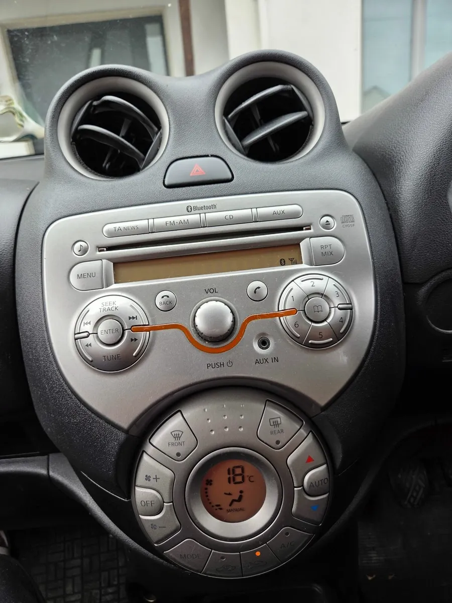 Nissan Micra 2012!! NCT 03.2026!! TAX 11.2025 - Image 2