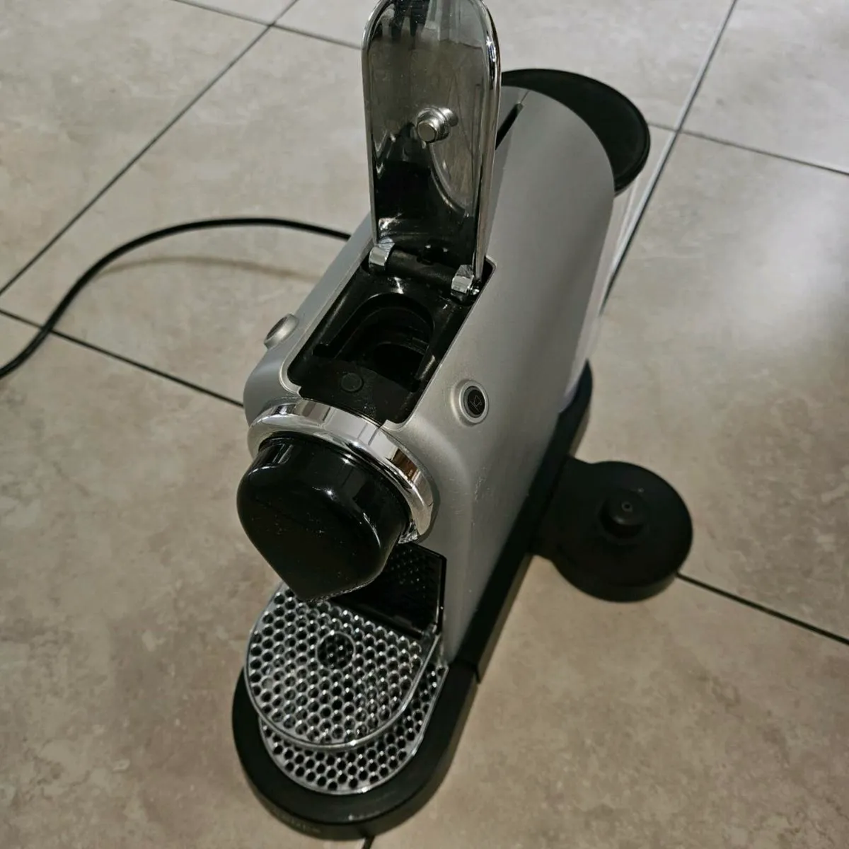 Nespresso Coffee Machine Silver - Image 4