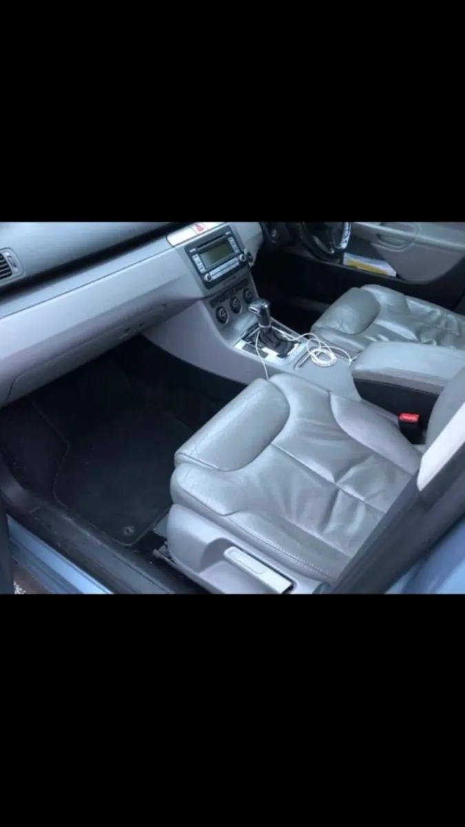 VW Passat Estate AUTO - Image 3