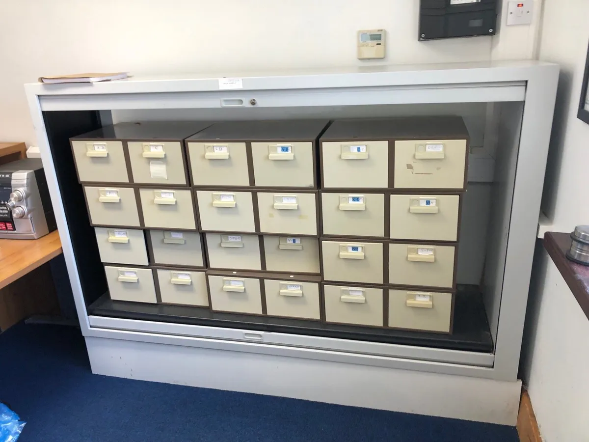 8x5 index card filing cabinets x12 doubles - Image 1