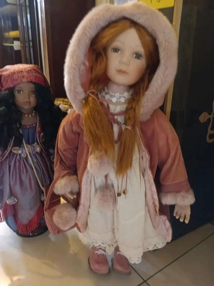 Porcelain doll - Image 3