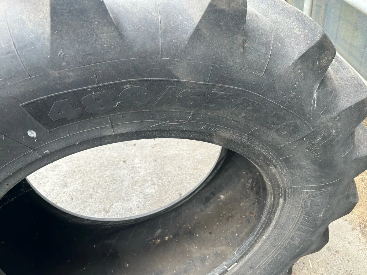 480/65x28 tyres - Image 3