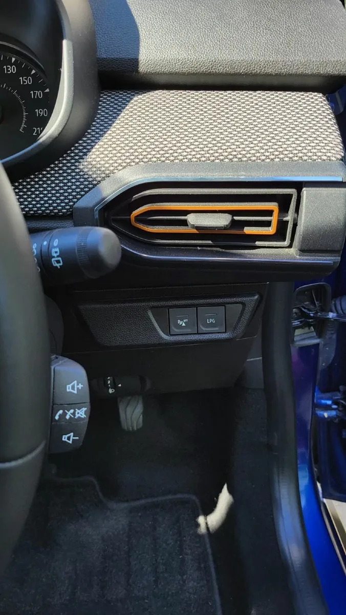 Dacia Sandero Stepway 2021 - Image 4