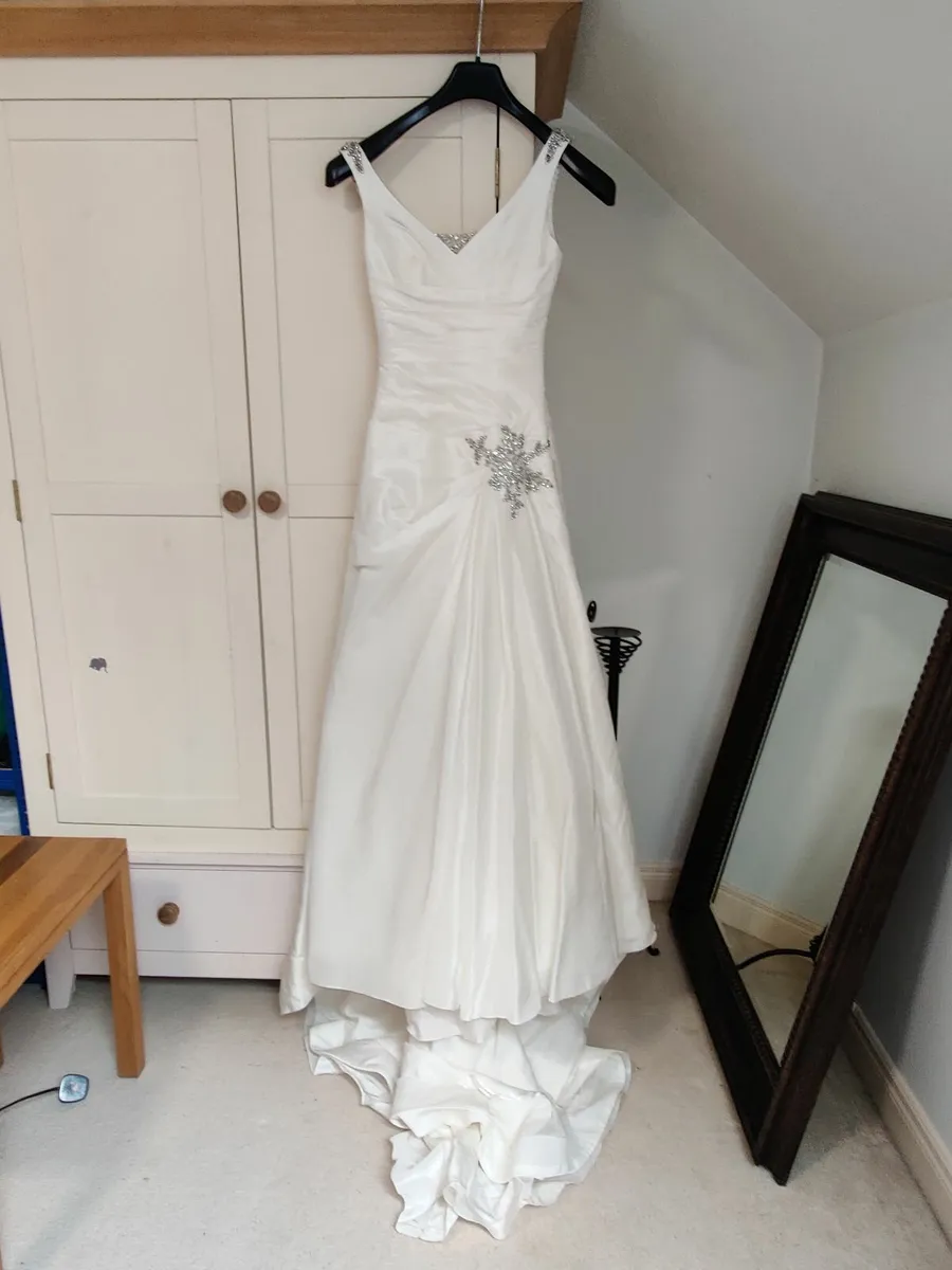wedding dress - Image 1