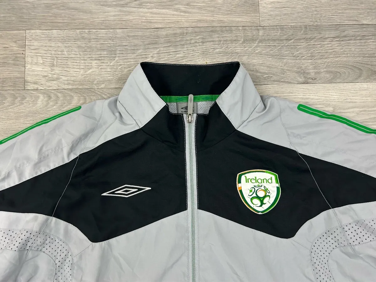 Vintage 00s Umbro Ireland Football Jacket Mens L - Image 4