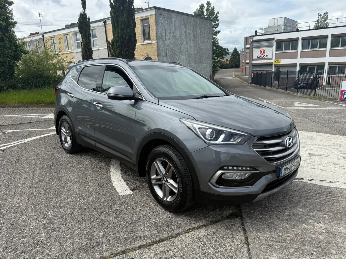 Hyundai Santa Fe 2018 - Image 4