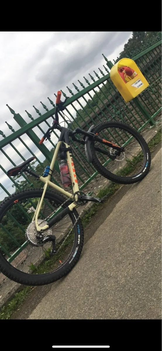Mountain Bike - Image 3