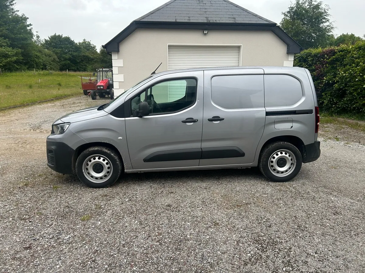 Peugeot Partner Pro Plus - Image 4