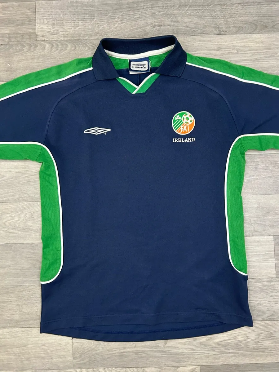 Vintage 2000 Umbro Ireland Training Jersey Mens M - Image 2