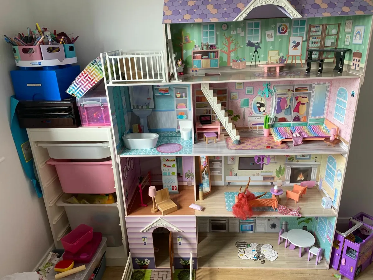 Children's doll house - Image 2