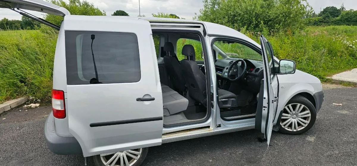VW Caddy 2006 - Image 2