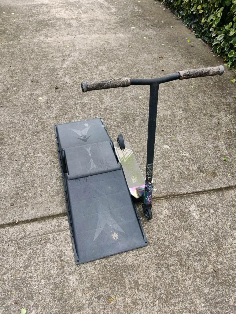 Kids Scooter and Ramp