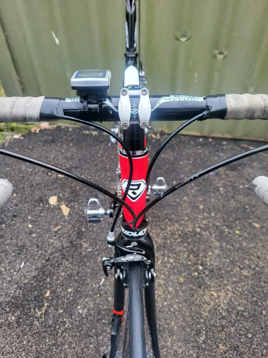 Cycling road bike - Image 4