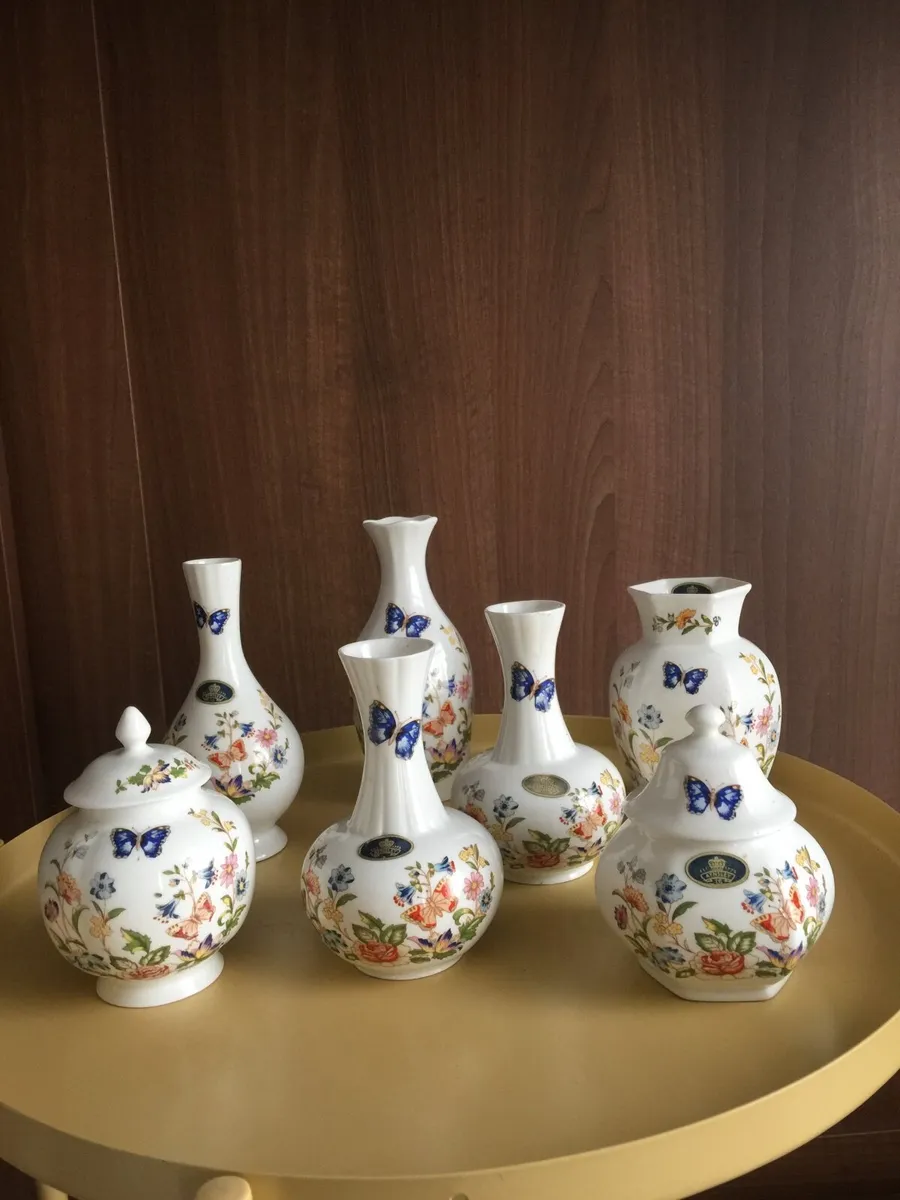 Selection of aynsley - Image 1