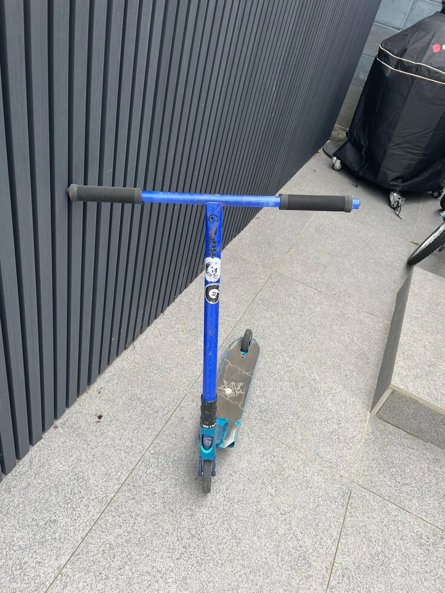 Custom professional stunt scooter - Image 1