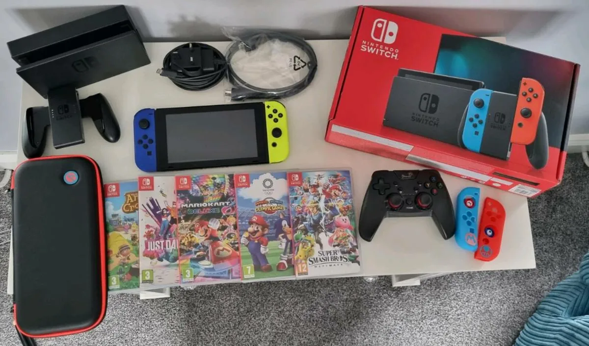 Nintendo Switch - Image 1