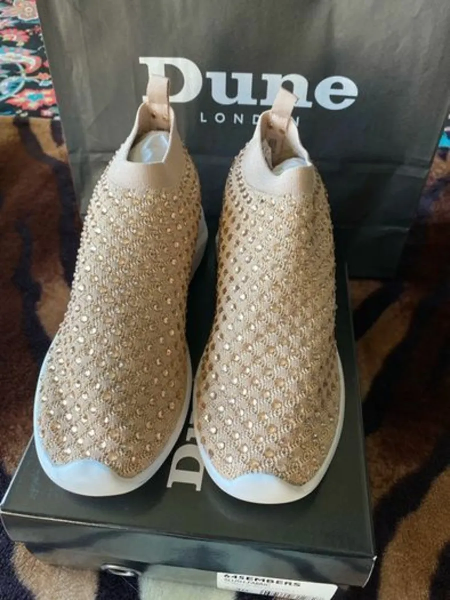 Dune London Embellished Trainers size 7uk/40eu NEW - Image 2