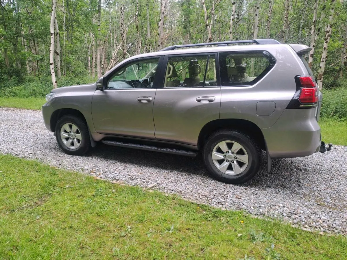 Toyota landcruiser - Image 3