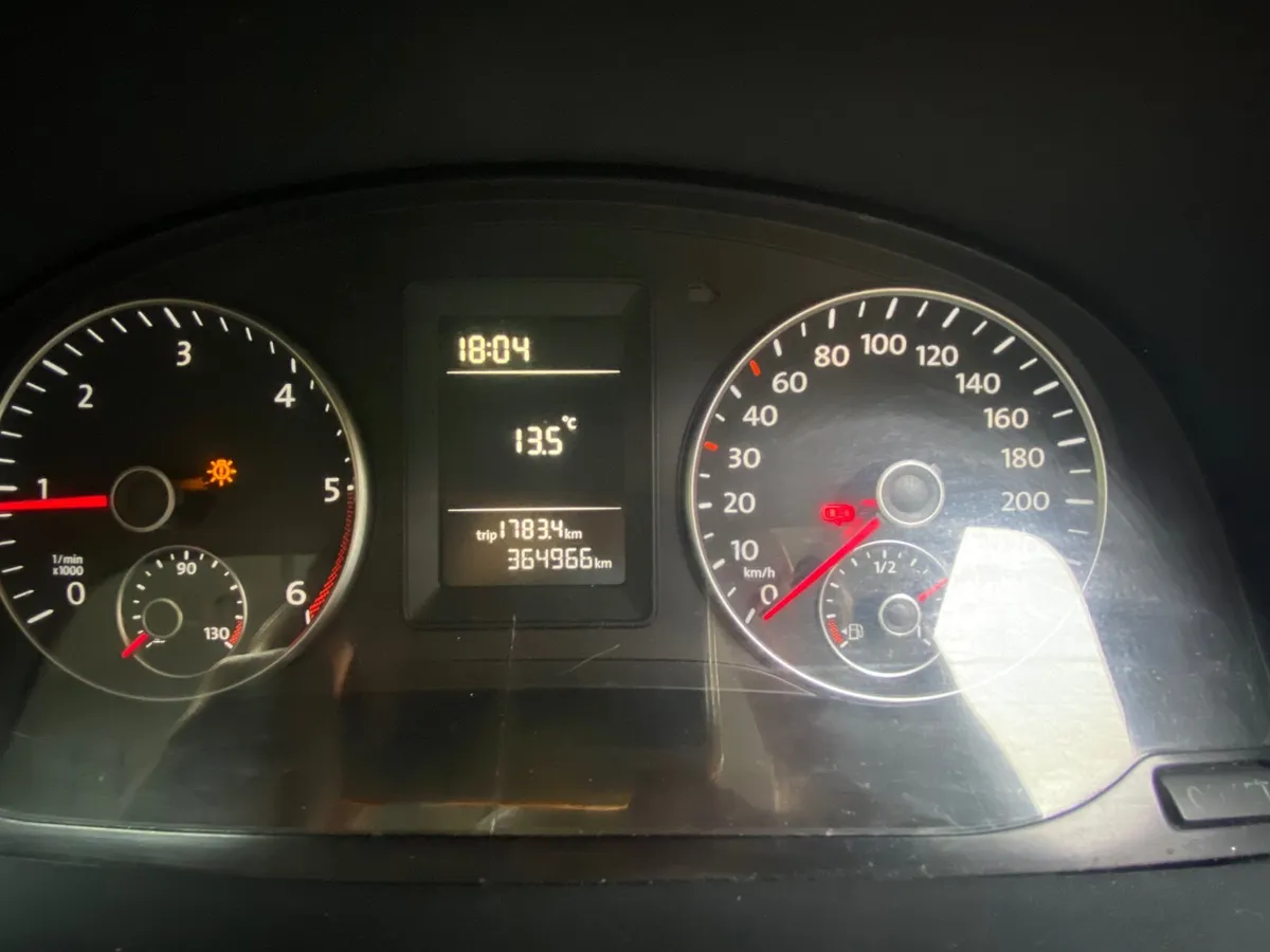 Car - Image 3