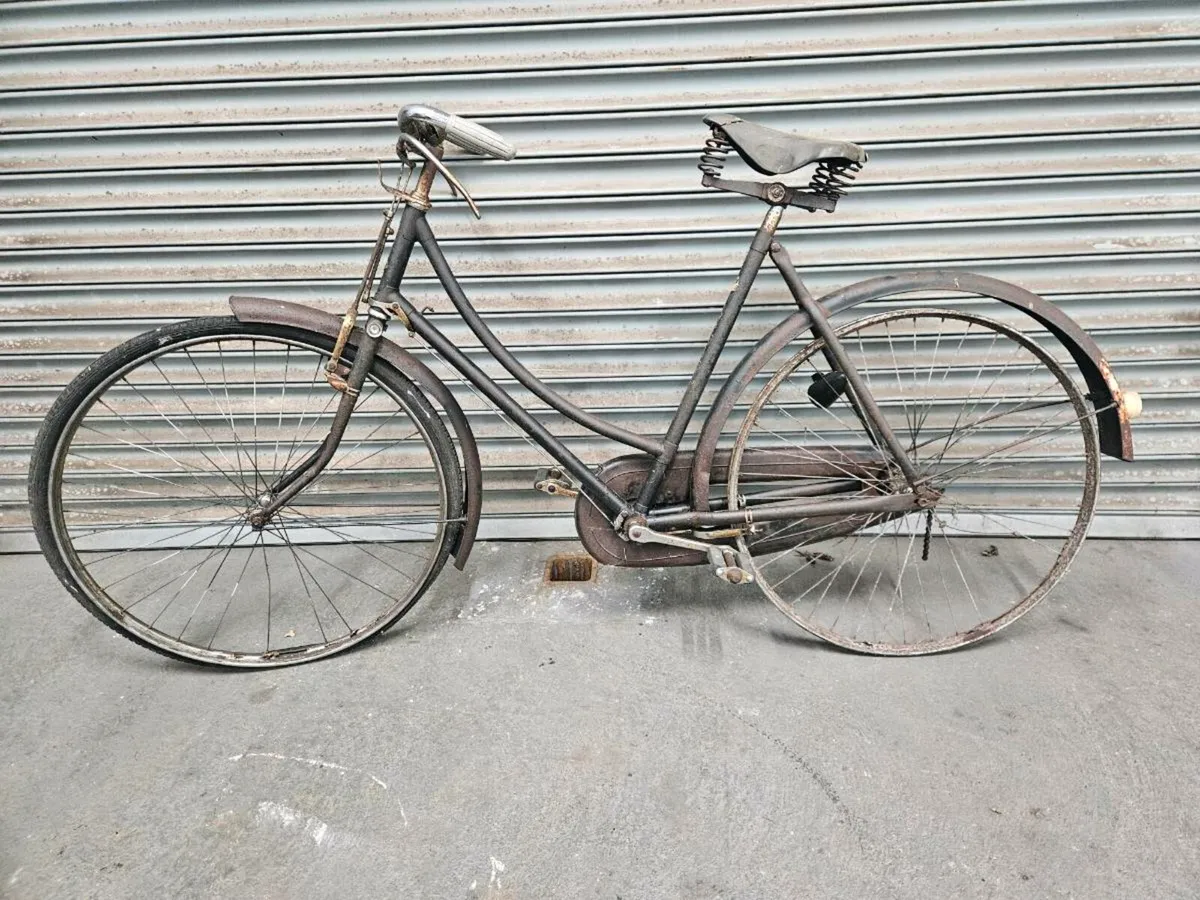 High Nelly bicycle - Image 1