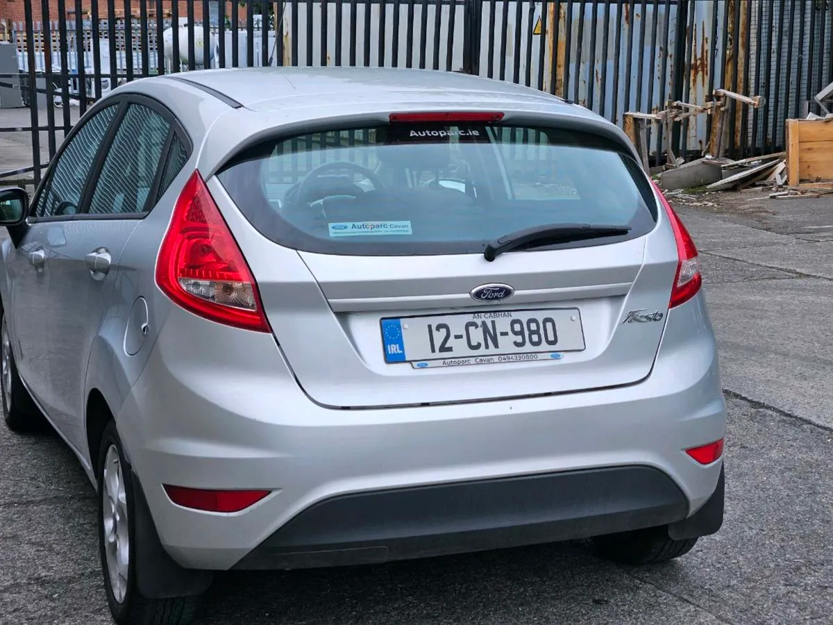 Ford Fiesta 1.2 petrol - Image 3