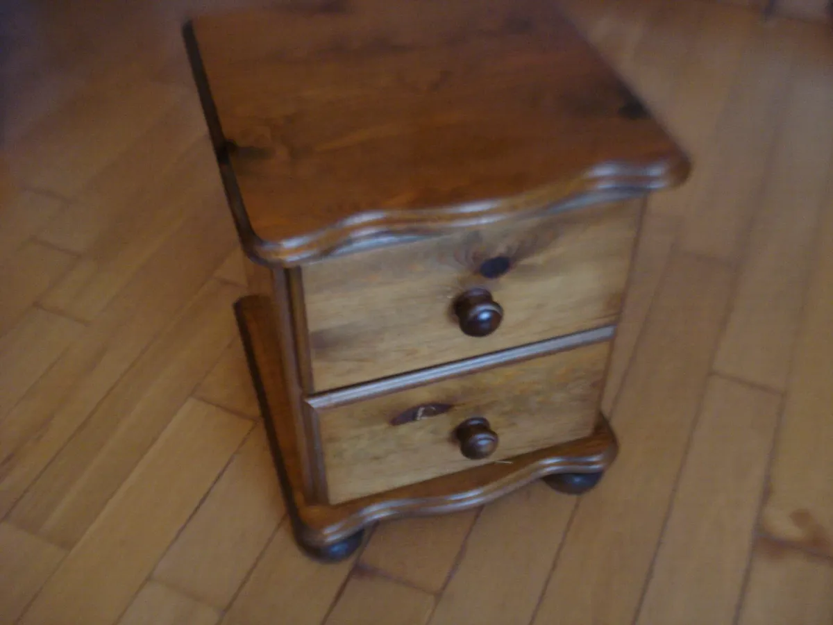 SOLID IRISH DARK PINE BEDSIDE LOCKER. 2 DRAWER. - Image 2