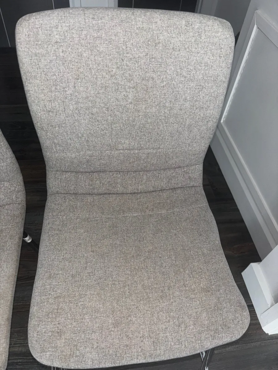 Chairs - Image 4