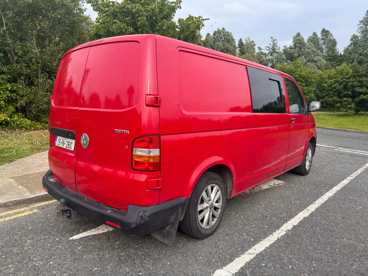T5 Volkswagen Transporter - Image 4