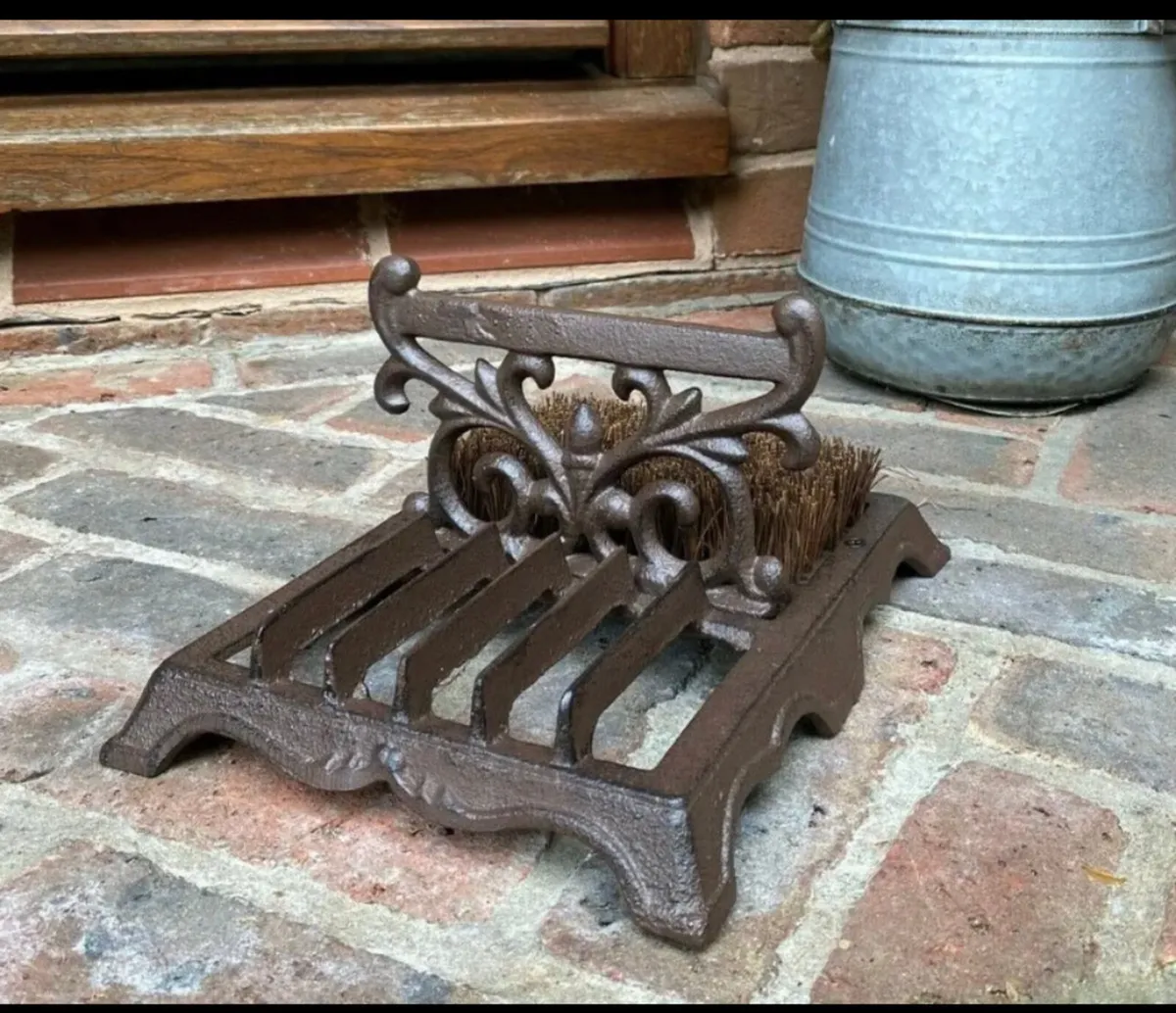 Vintage Style Cast Iron Boot Scraper Brush NEW - Image 1