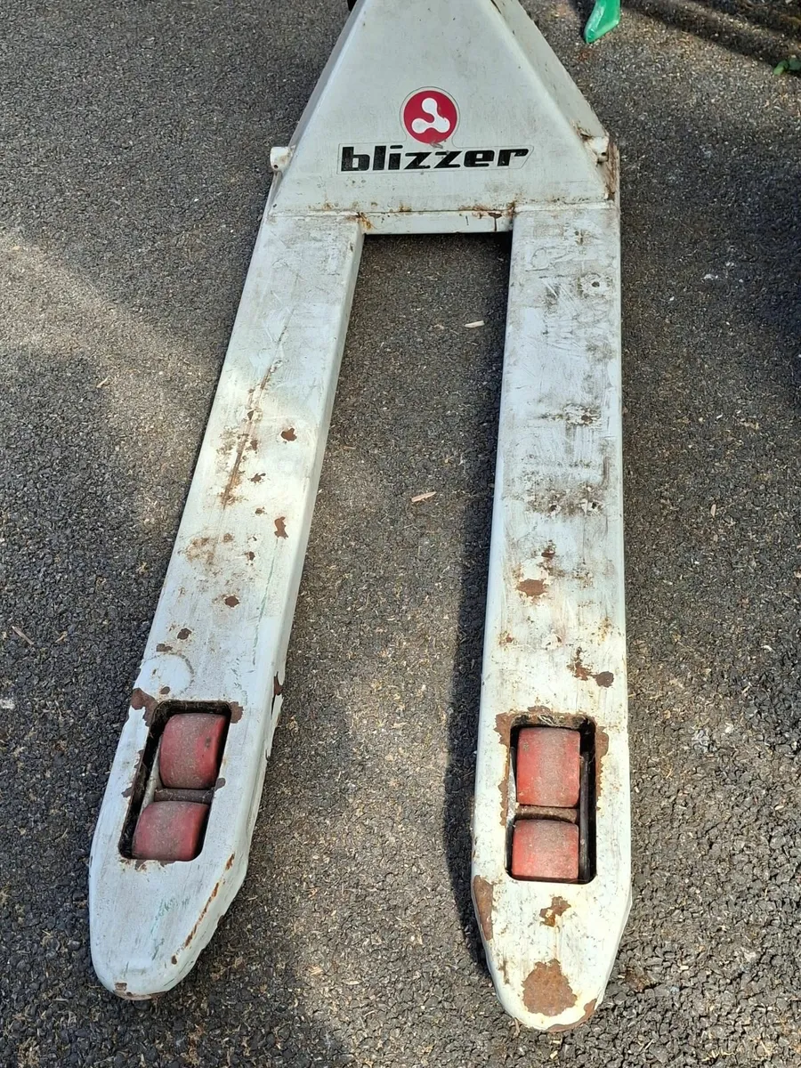 Pallet truck - Image 3