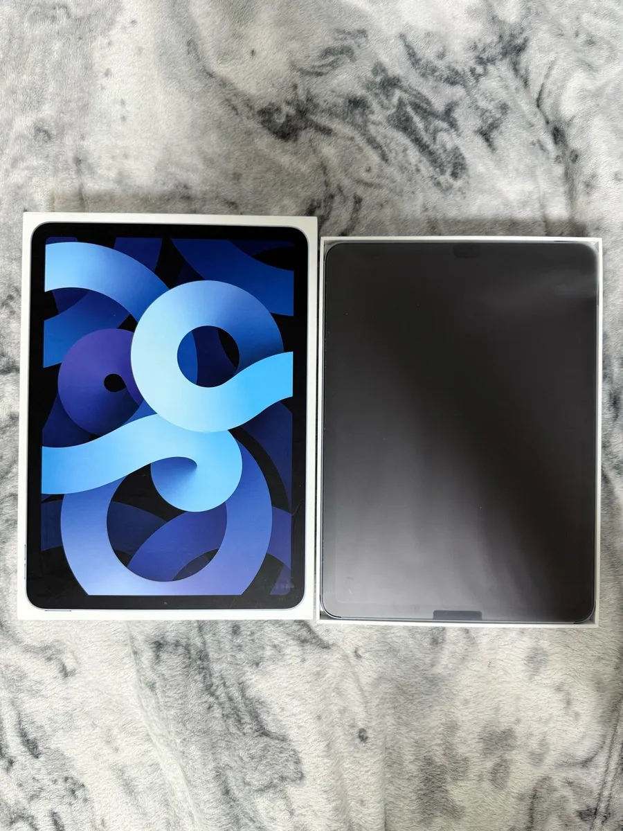 iPad Air - 4th Gen - Sky Blue - 64Gb - Image 1