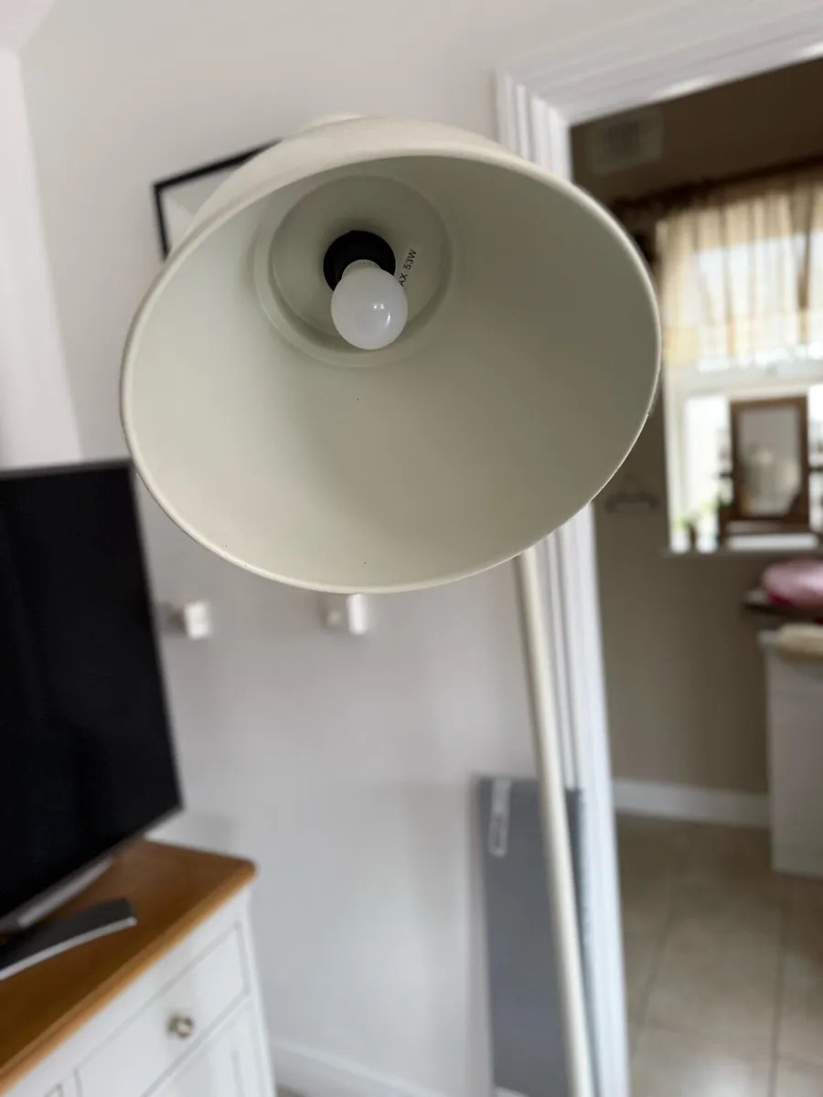 Standing Lamp - Image 2