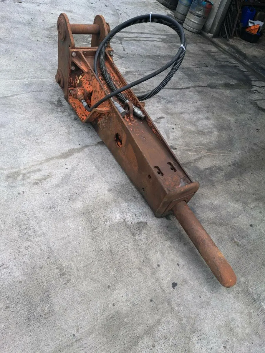 20 Ton Rock Breaker - Image 1