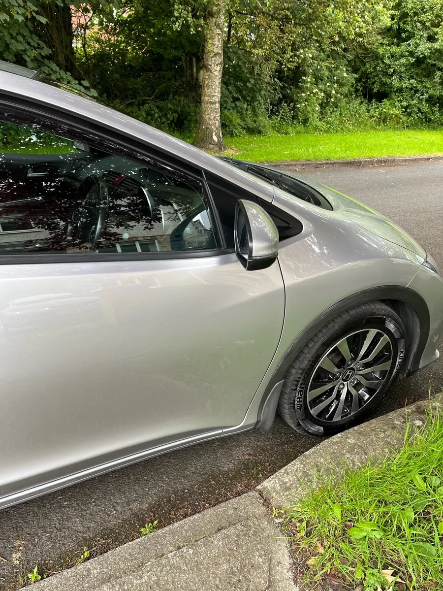 Honda Civic 2014 1.6 I-DTEC - Image 2